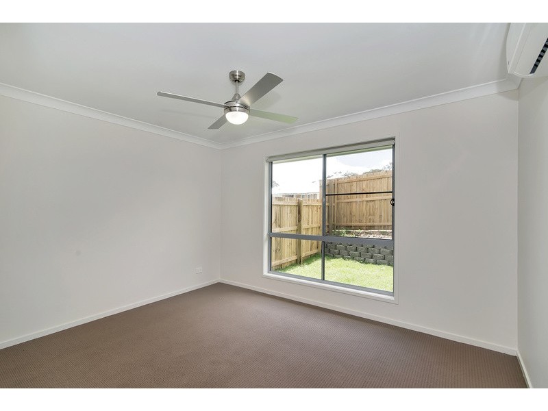 1/5 Adelaide Street, Cranley QLD 4350