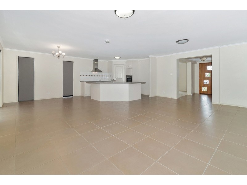 23 Ashford Drive, Wyreema QLD 4352