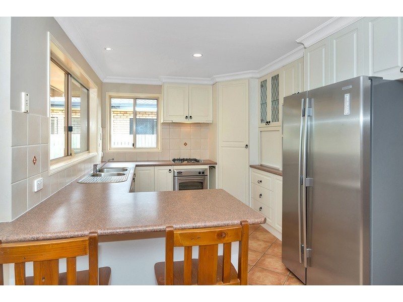17 Wood Drive, Middle Ridge QLD 4350