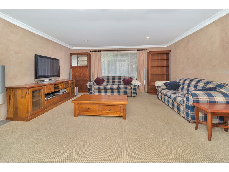 17 Wood Drive, Middle Ridge QLD 4350