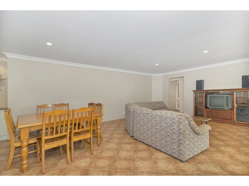 17 Wood Drive, Middle Ridge QLD 4350