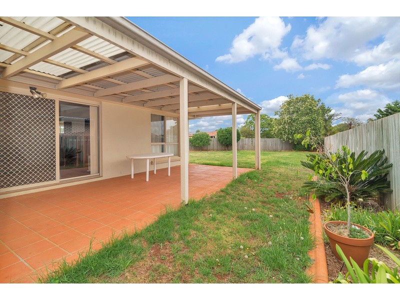 17 Wood Drive, Middle Ridge QLD 4350