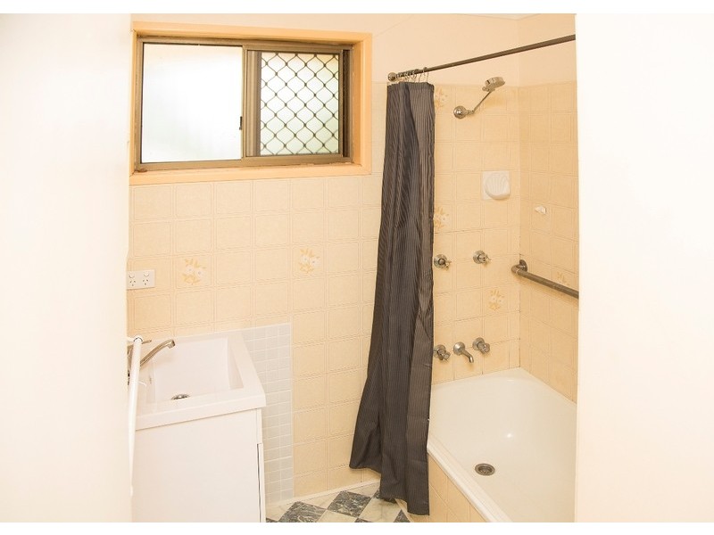 21 Burgundy Street, Wilsonton Heights QLD 4350