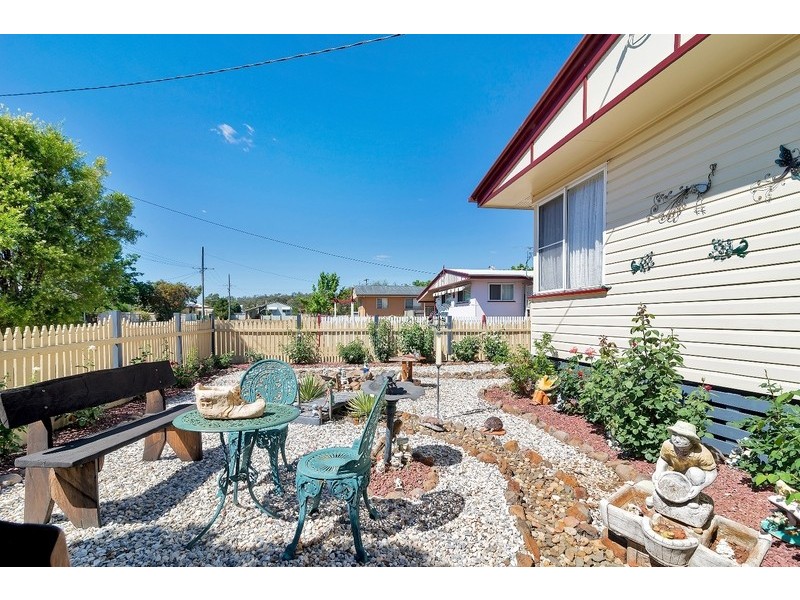 16 Delray Street, Oakey QLD 4401