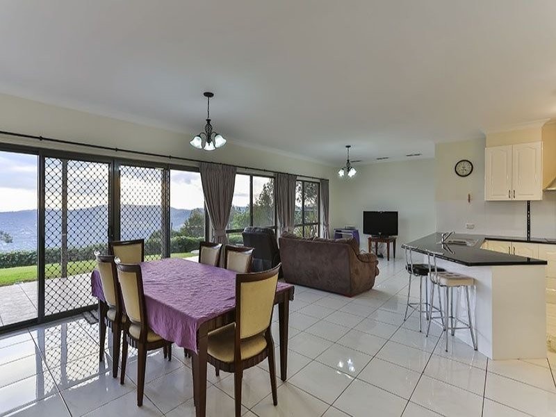 32 Panoramic Drive, Preston QLD 4352