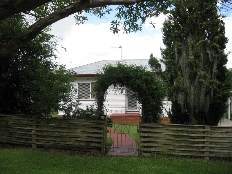 32 Messines Street, Harlaxton QLD 4350