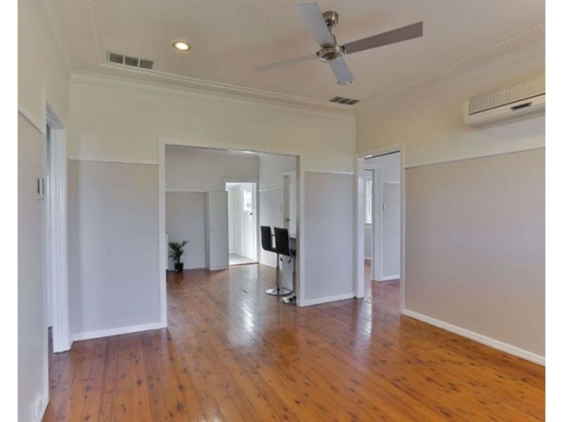 441 Tor Street, Newtown QLD 4350