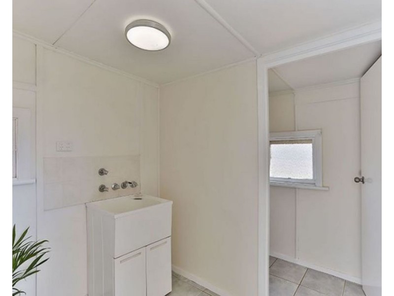 441 Tor Street, Newtown QLD 4350
