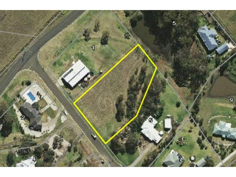 3 Rangeview Drive, Top Camp QLD 4350