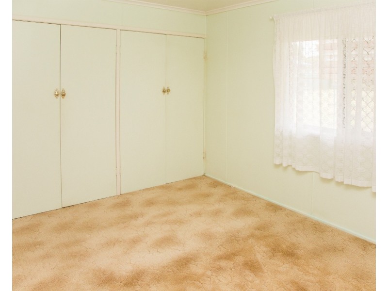 26 Shennan Street, Harristown QLD 4350