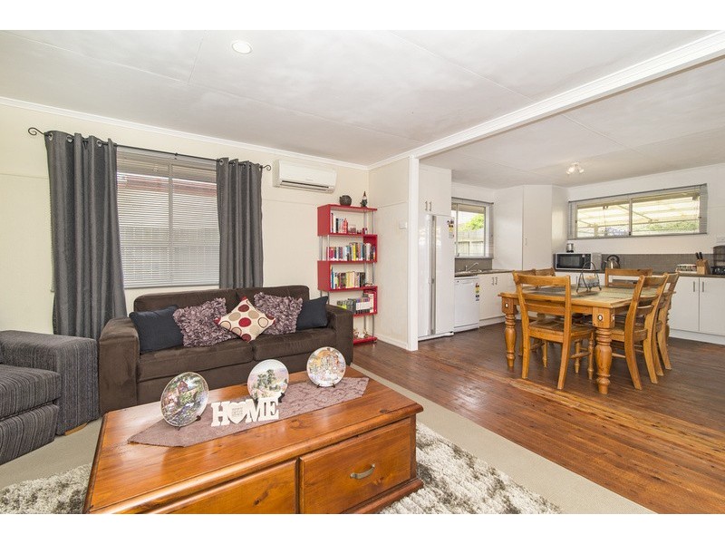 330a Hume Street, Centenary Heights QLD 4350
