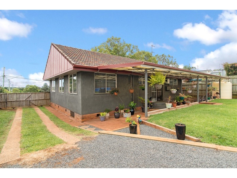 330a Hume Street, Centenary Heights QLD 4350