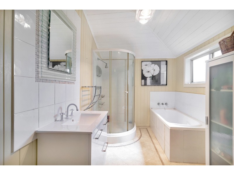 4 McDonald Street, Oakey QLD 4401