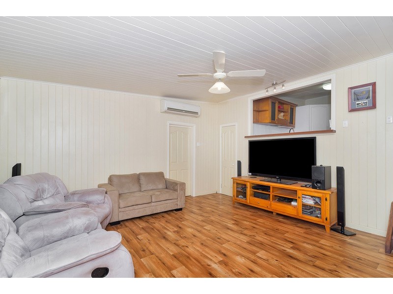 4 McDonald Street, Oakey QLD 4401