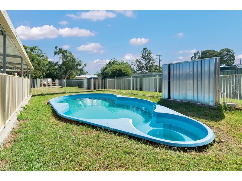 4 McDonald Street, Oakey QLD 4401