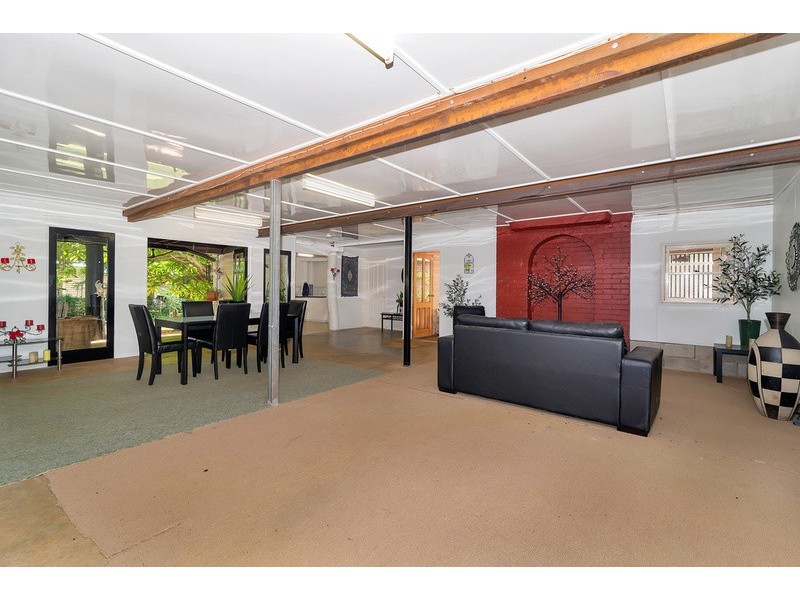 10 Gladstone Street, Newtown QLD 4350