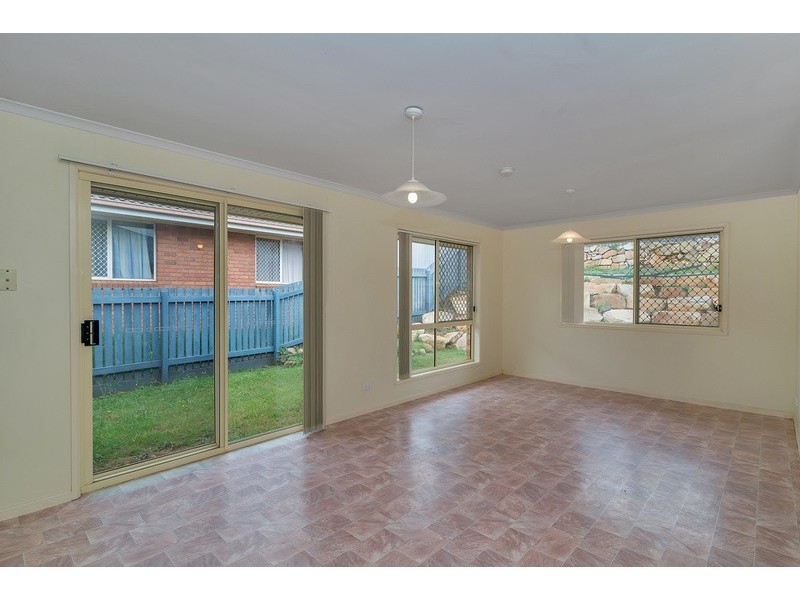 7 Lysanda Close, Wilsonton QLD 4350