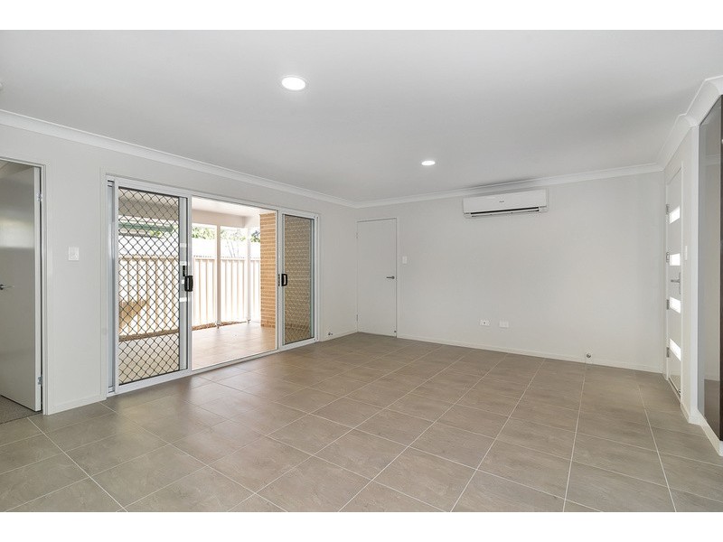 Unit 2/77 Long Street, Rangeville QLD 4350