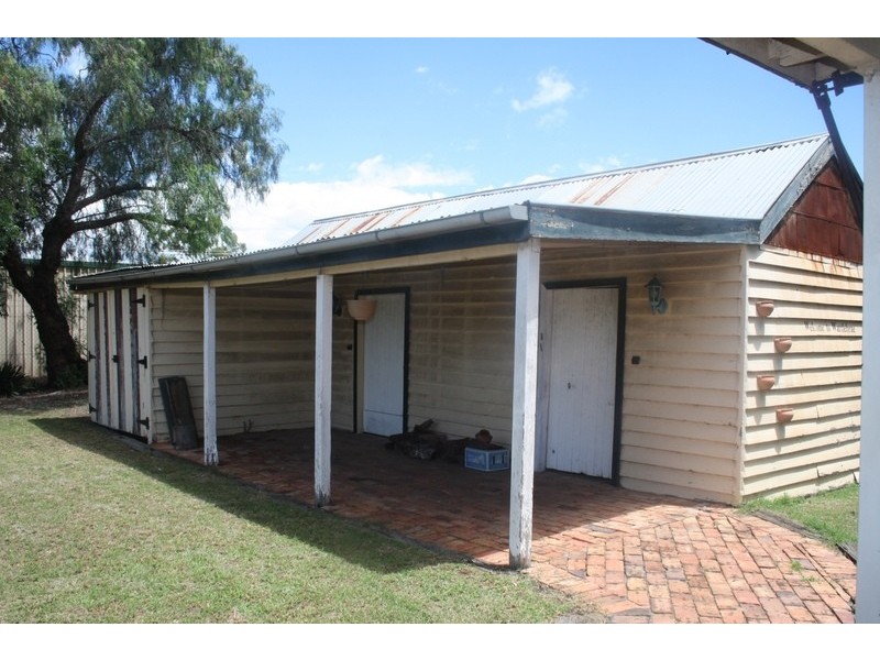 229 Bridge Street, Oakey QLD 4401