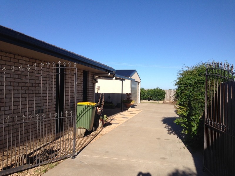 23 Ashford Drive, Wyreema QLD 4352