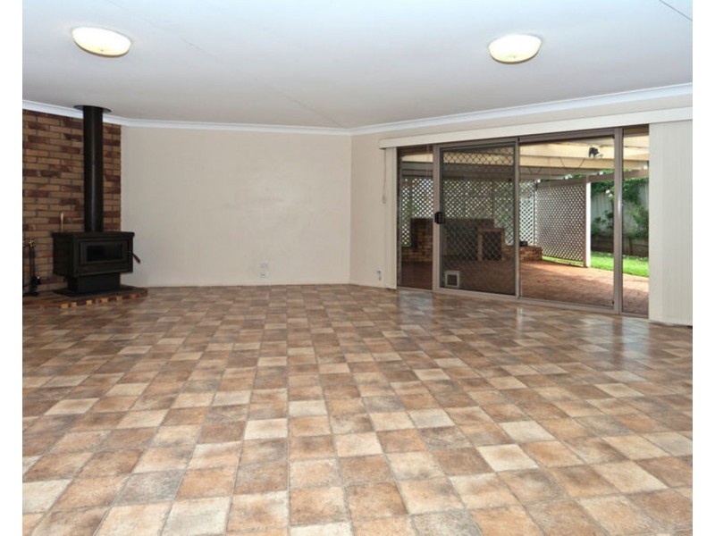 287 Greenwattle Street, Cranley QLD 4350
