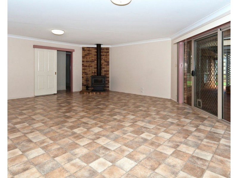 287 Greenwattle Street, Cranley QLD 4350