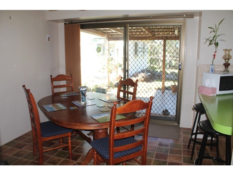 12 Wilga Avenue, Oakey QLD 4401