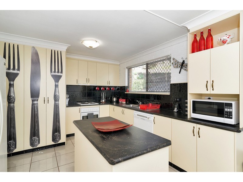3  Outlook Crescent, Blue Mountain Heights QLD 4350