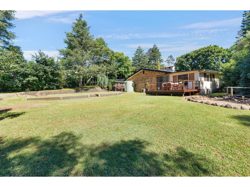 3  Outlook Crescent, Blue Mountain Heights QLD 4350