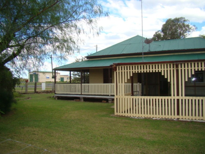 32 Tooth Street, Nobby QLD 4360