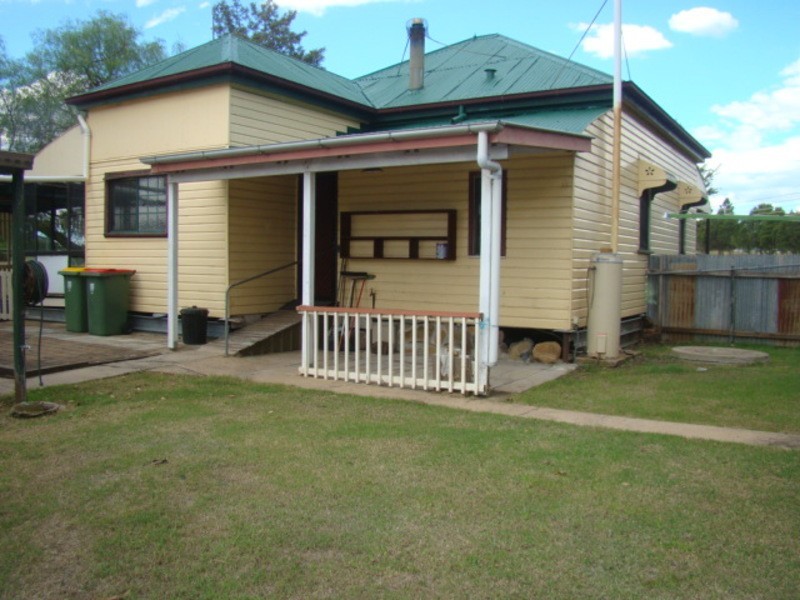 32 Tooth Street, Nobby QLD 4360