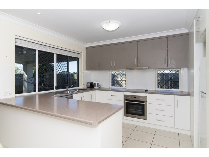 233 Nelson Street, Kearneys Spring QLD 4350