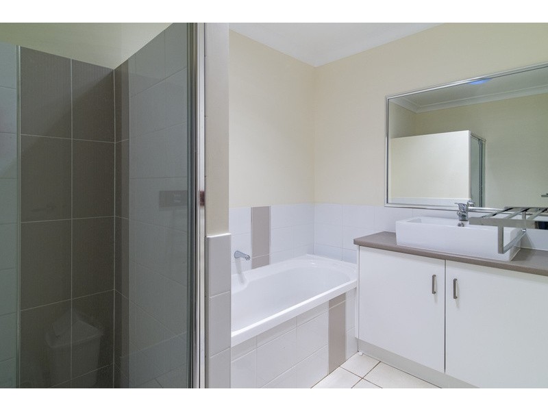 233 Nelson Street, Kearneys Spring QLD 4350