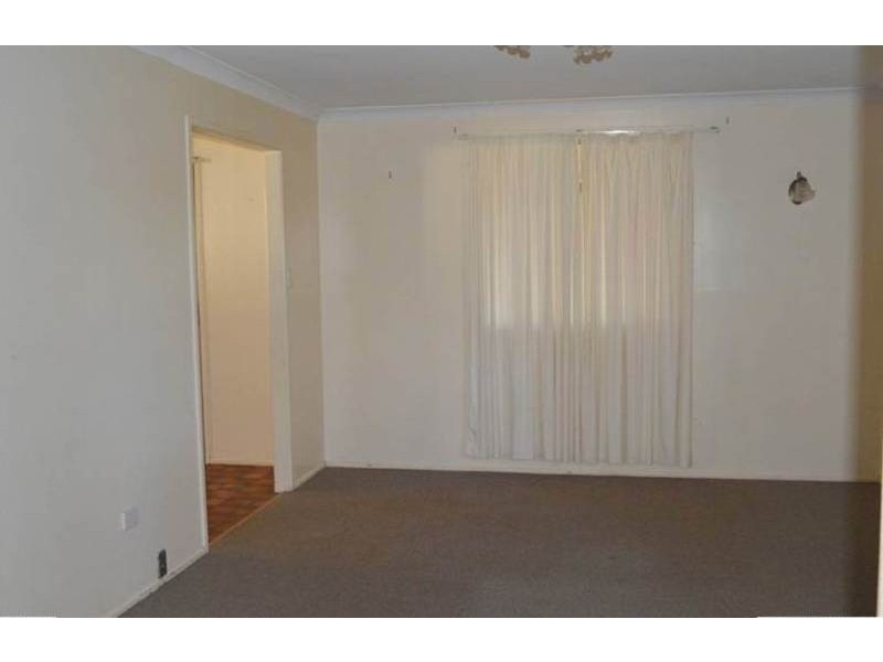 18 Banksia Street, Newtown QLD 4350