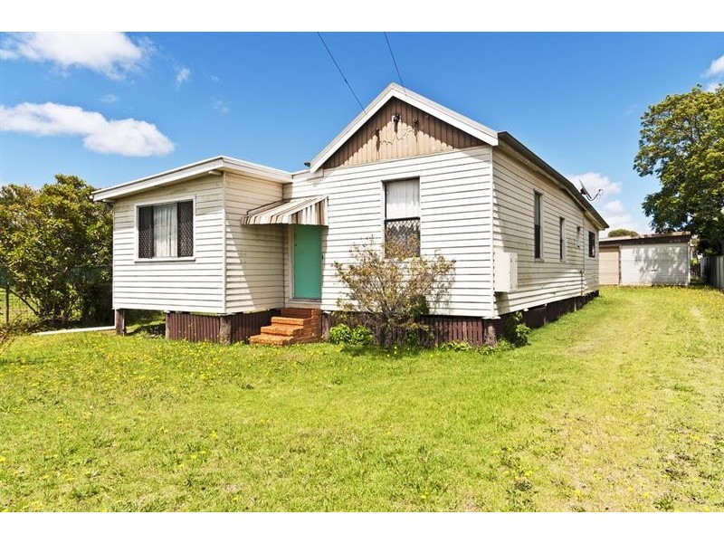 489 Tor Street, Newtown QLD 4350