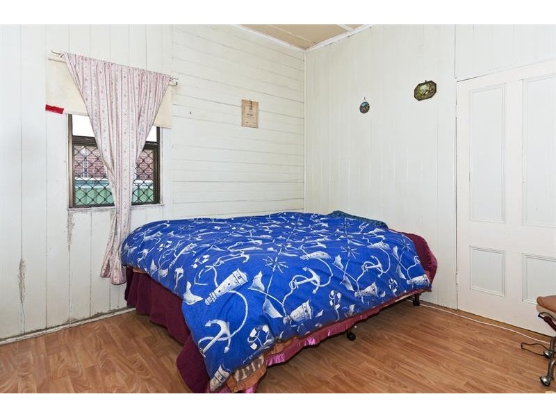 489 Tor Street, Newtown QLD 4350