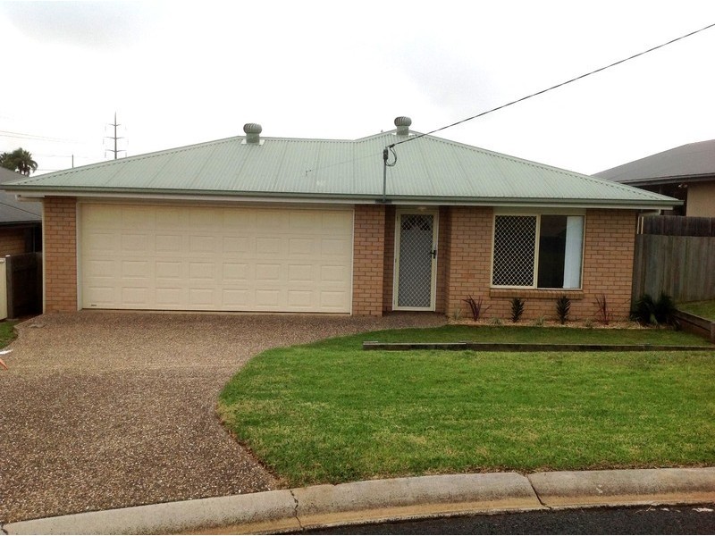 18 Fay Court, Kearneys Spring QLD 4350