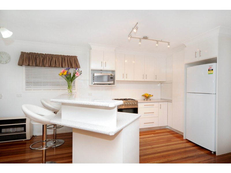 12 Bingara Street, Mount Lofty QLD 4350