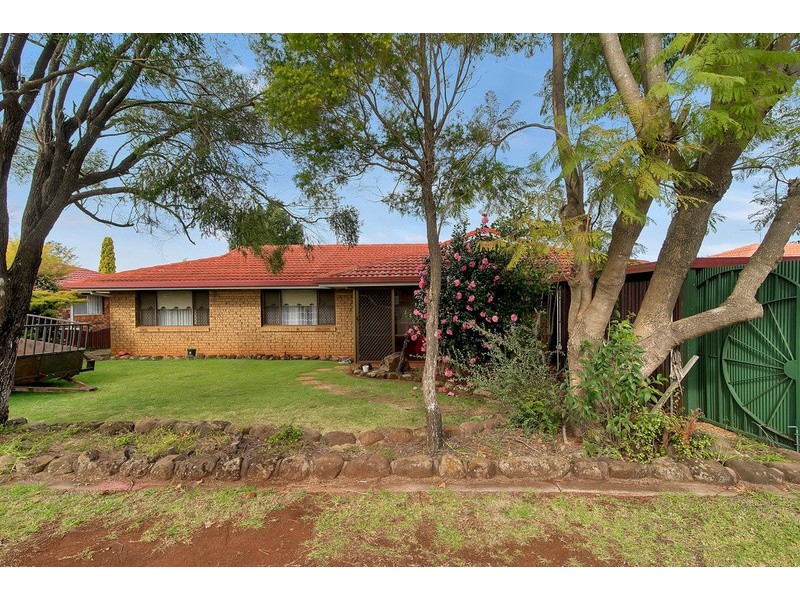 10 Chinchilla Court, Wilsonton Heights QLD 4350