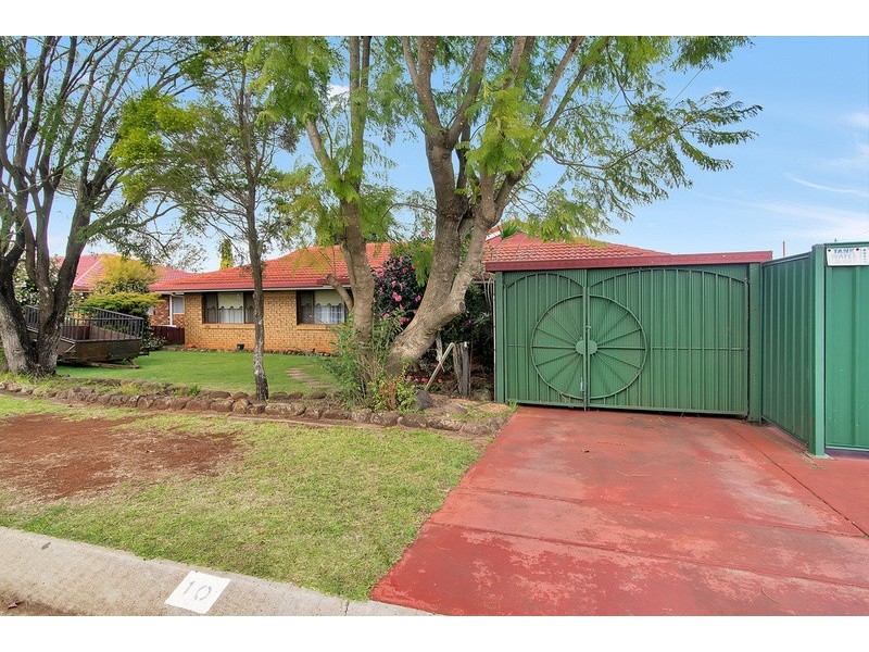 10 Chinchilla Court, Wilsonton Heights QLD 4350