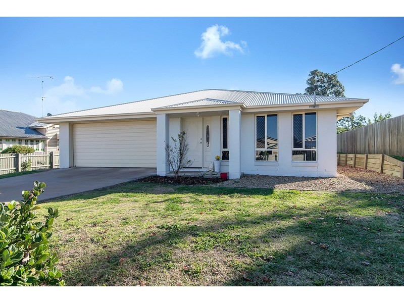 121 Jellicoe Street, North Toowoomba QLD 4350