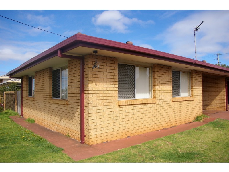 1/31 Hampton Street, Newtown QLD 4350