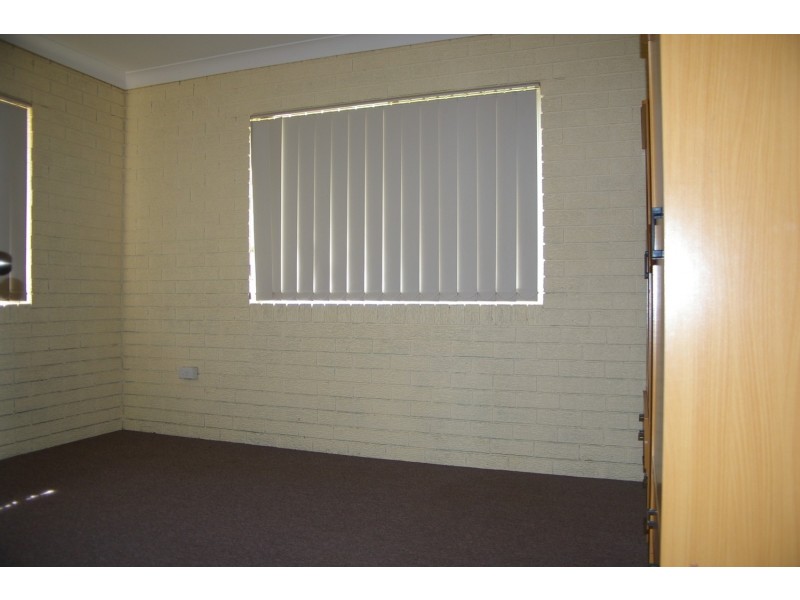1/31 Hampton Street, Newtown QLD 4350