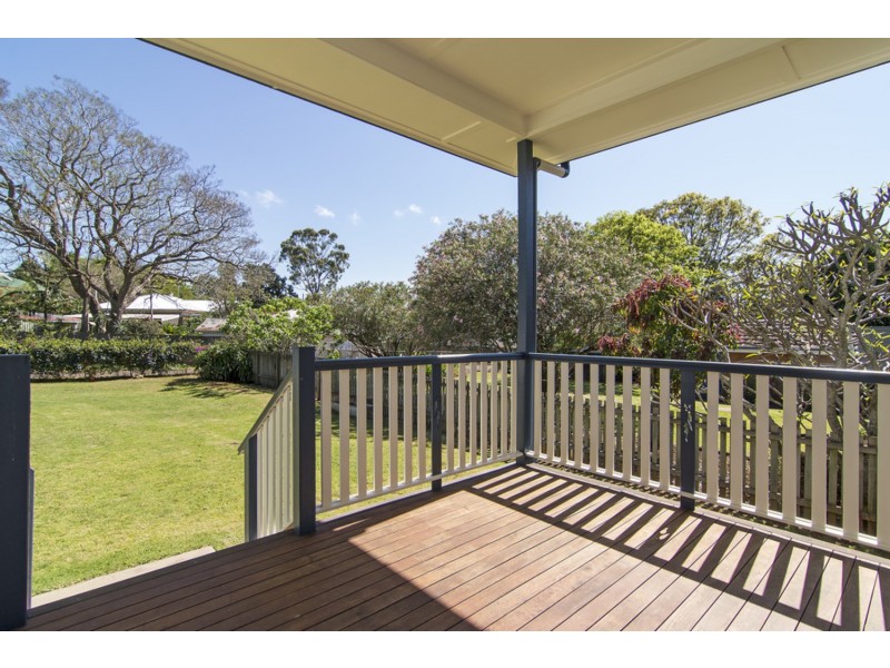 11 Anzac Avenue, Newtown QLD 4350