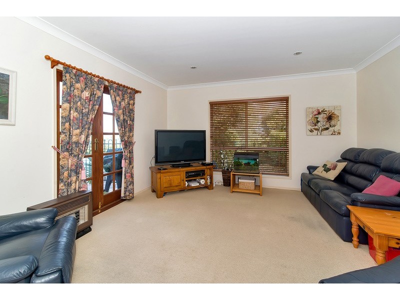 10 Grayson Court, Hodgson Vale QLD 4352