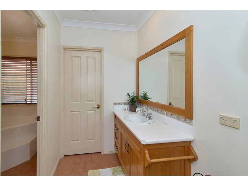 10 Grayson Court, Hodgson Vale QLD 4352