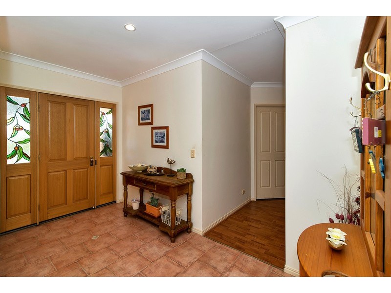 10 Grayson Court, Hodgson Vale QLD 4352