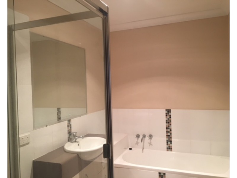 7 Dixon Court, Wilsonton Heights QLD 4350