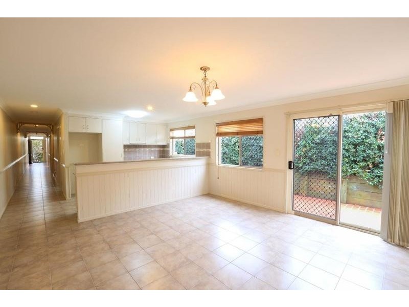 1/14a Hume Street, North Toowoomba QLD 4350