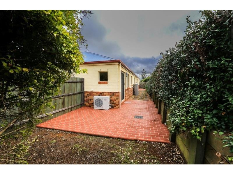 1/14a Hume Street, North Toowoomba QLD 4350
